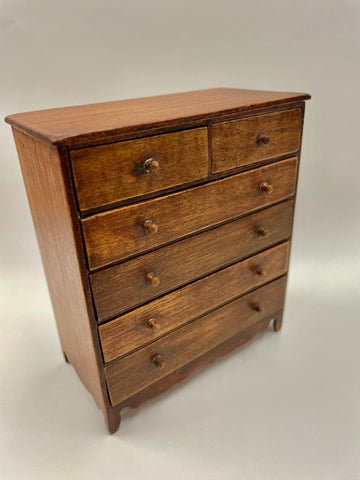 Shaker Style Chest of Drawers