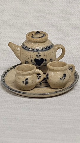 Jane Graber Tea for Two, Heart Tea Service