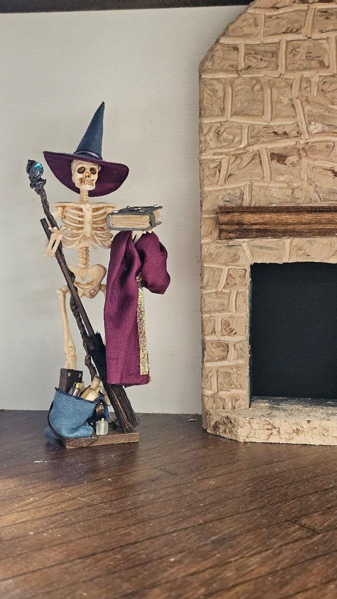 'Scary Gary' the Coat Rack – Dollhouse Junction