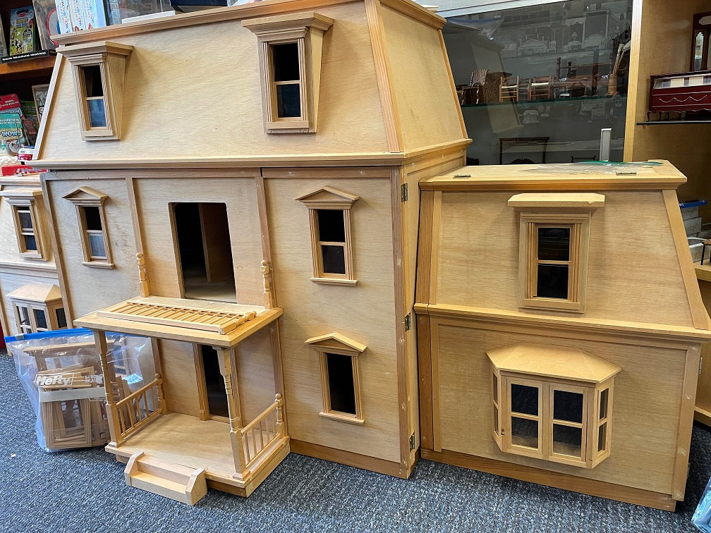 Federal Victorian Dollhouse (Additions are NOT included) Dollhouse