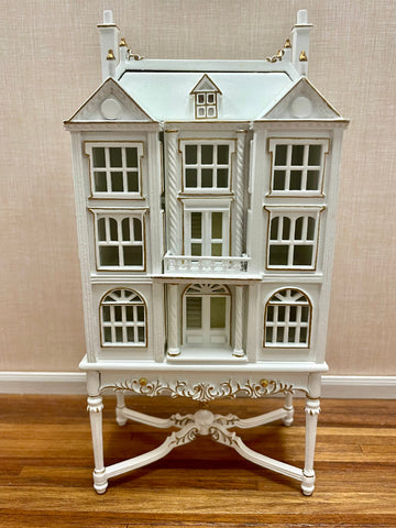 144th scale dollhouse for a dollhouse