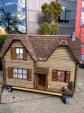 Log Cabin Dollhouse, Handmade, Second Hand