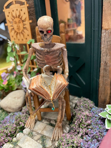 Skeleton Wizard by Sherredawn Miniatures