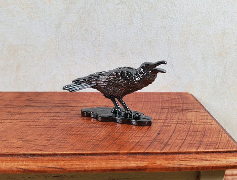 Metal Raven Cawing Statue Decoration