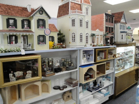 Lynlott miniatures dollhouse junction on sale